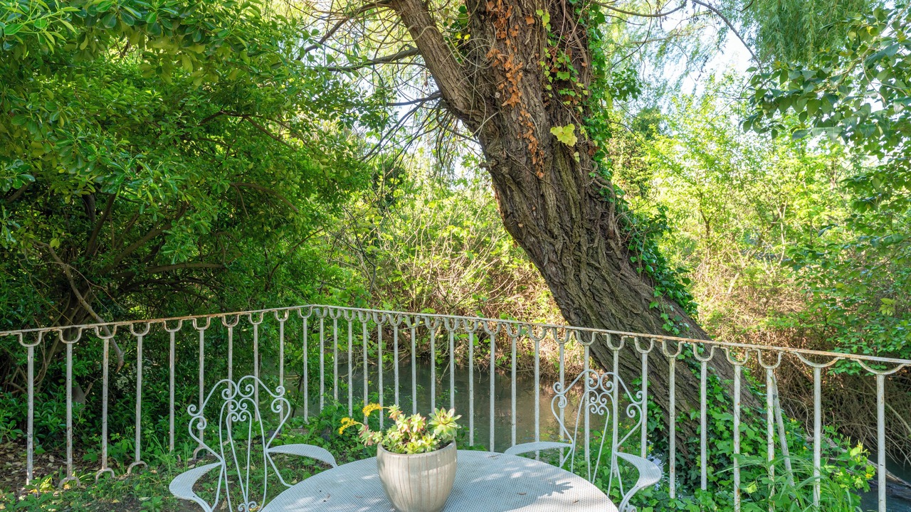 Photo of Outdoor in Chateauneuf-de-Gadagne