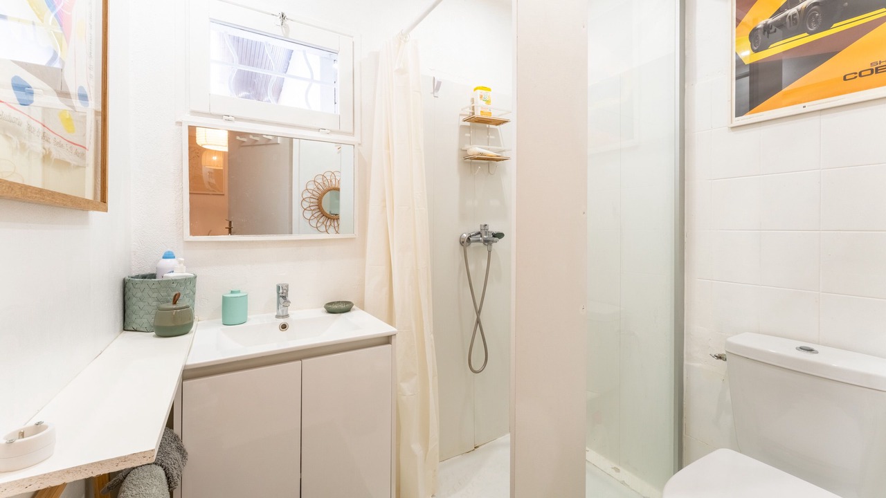 Photo of Bathroom in Chateauneuf-de-Gadagne
