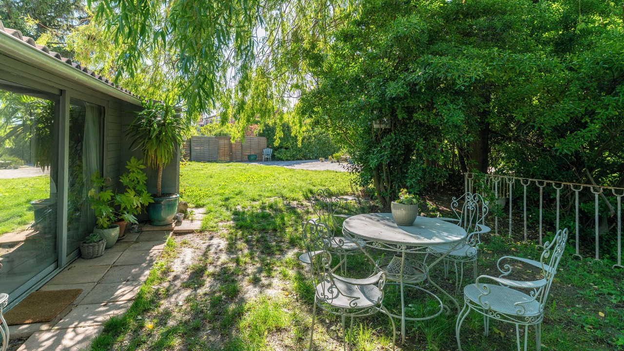 Photo of Outdoor in Chateauneuf-de-Gadagne