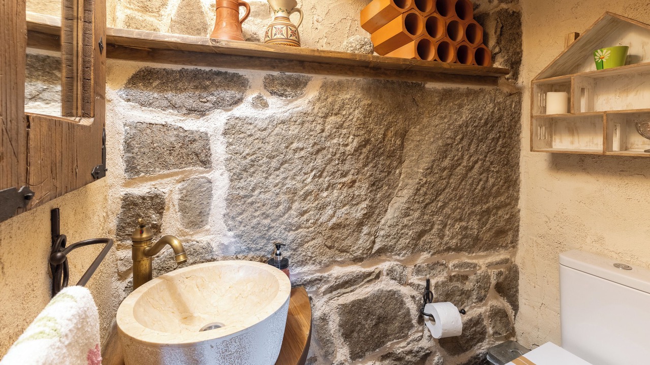 Photo of Bathroom in San Martin del Pimpollar