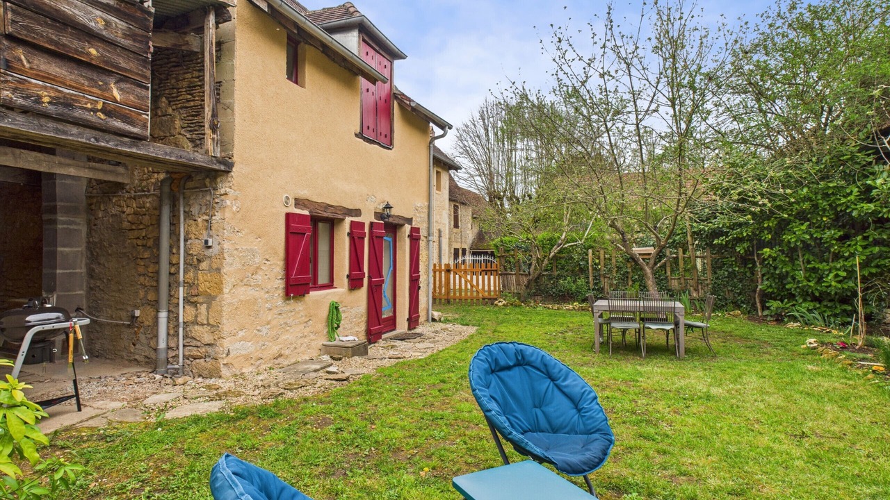 Photo of Patio Balcony in Valojoulx