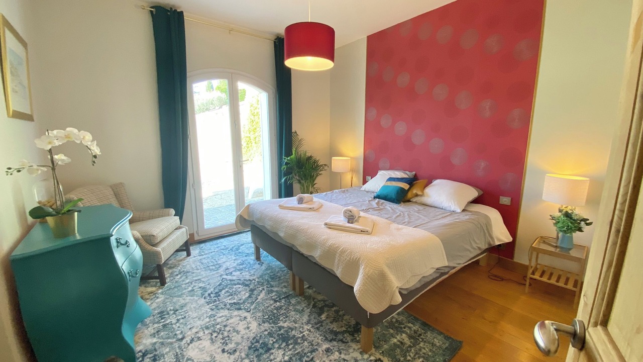 Photo of Bedroom in Chateauneuf-du-Pape