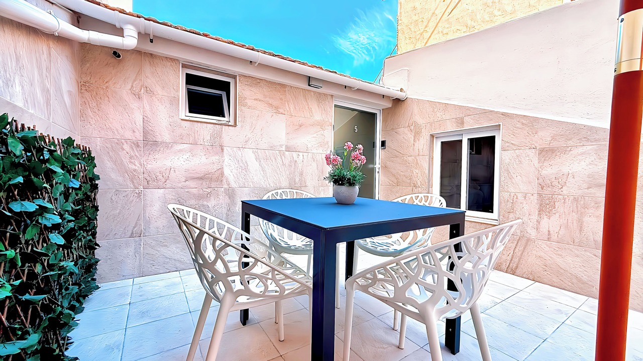 Photo of Outdoor in Montolivet
