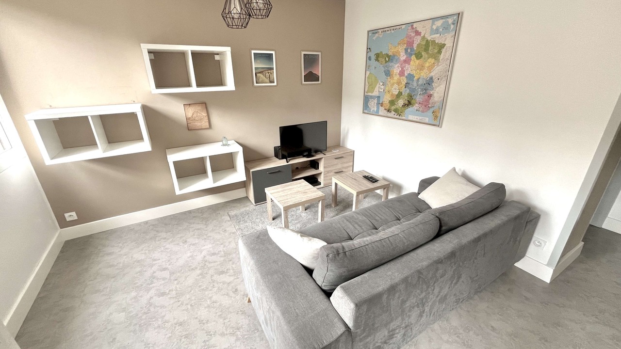 Photo of Livingroom in Aiguerelles