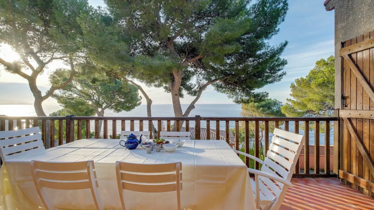 Photo of Outdoor in Ensues-la-Redonne