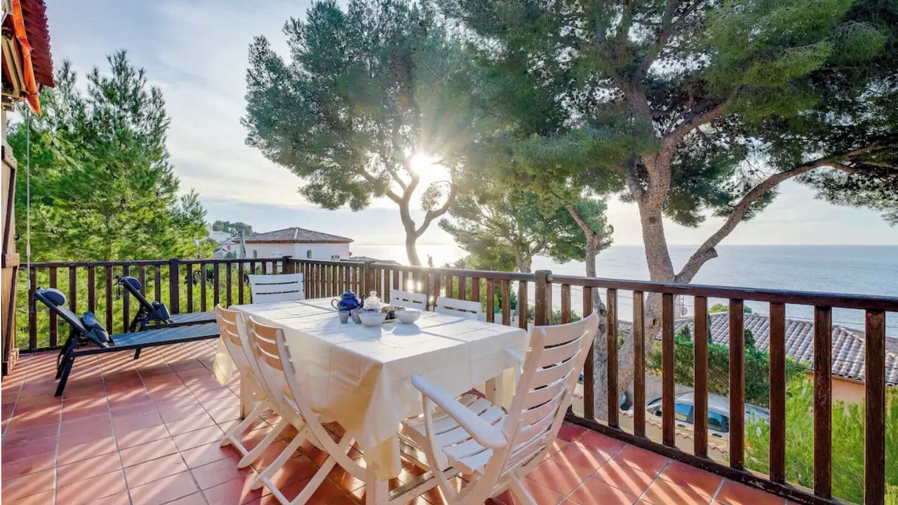 Photo of Outdoor in Ensues-la-Redonne