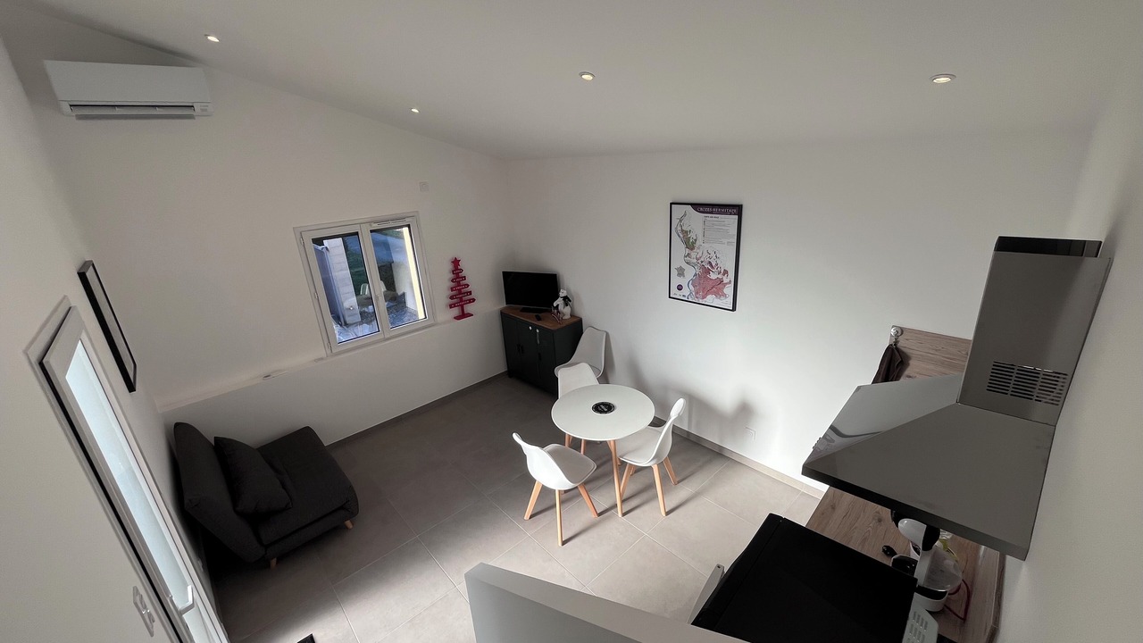 Photo of Livingroom in Chanos-Curson
