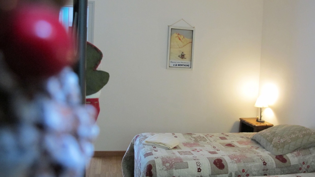 Photo of Bedroom in Campan