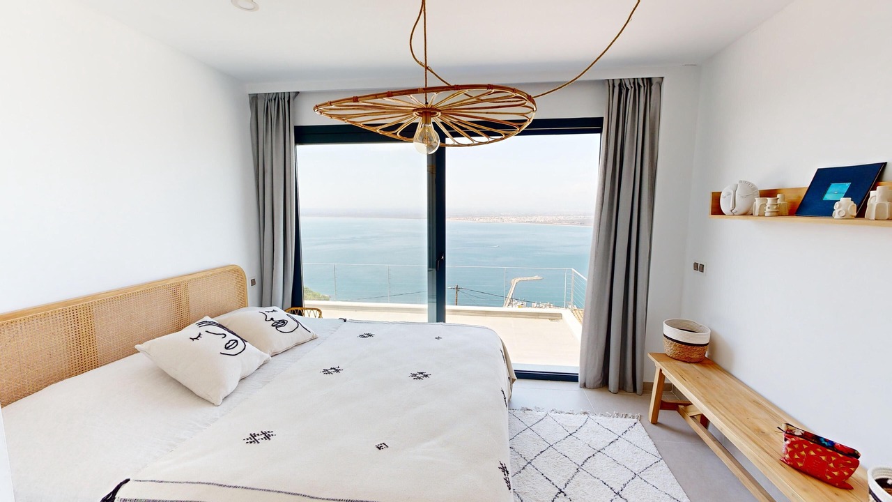 Photo of Bedroom in Roses Town Center