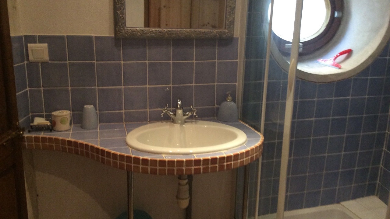 Photo of Bathroom in Montclus