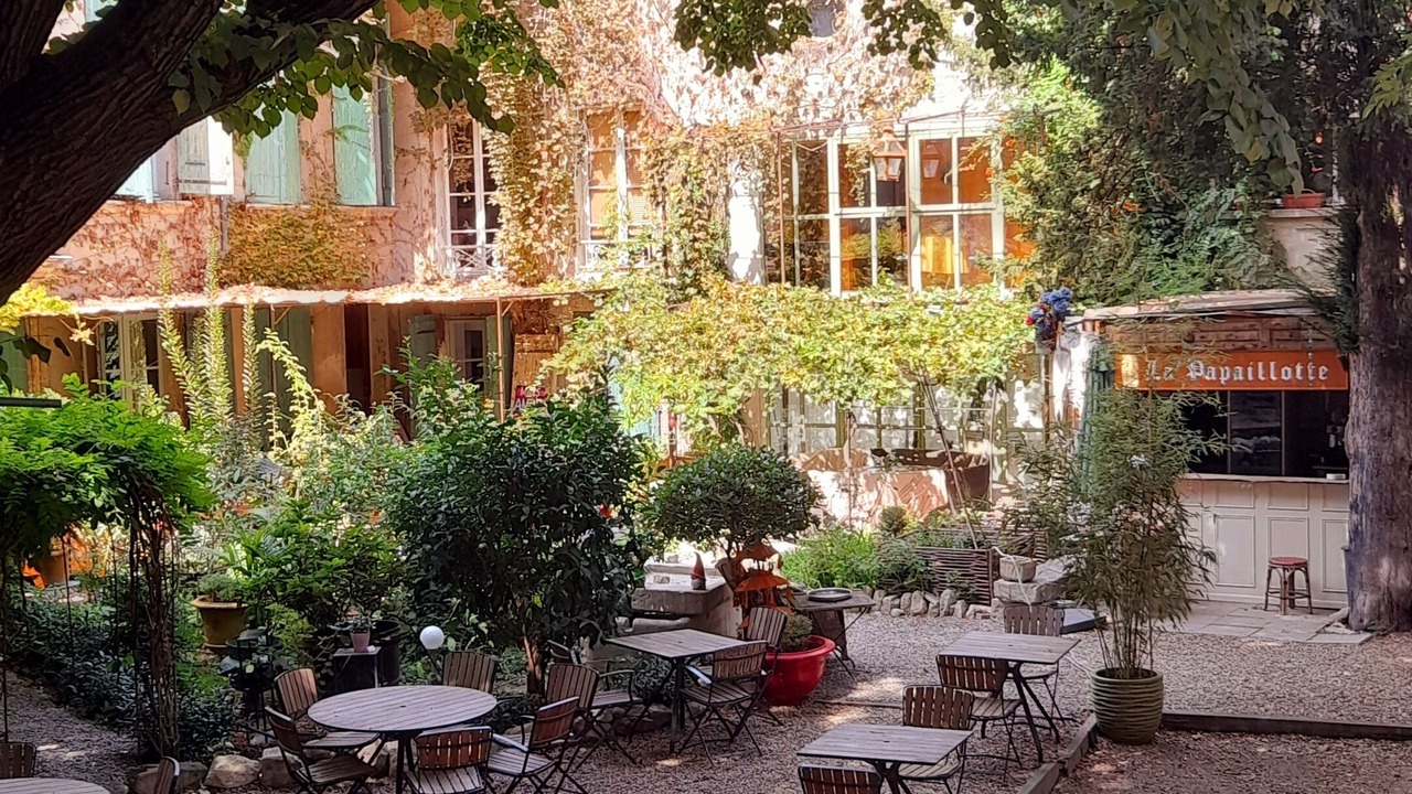 Photo of Outdoor in Avignon City Centre