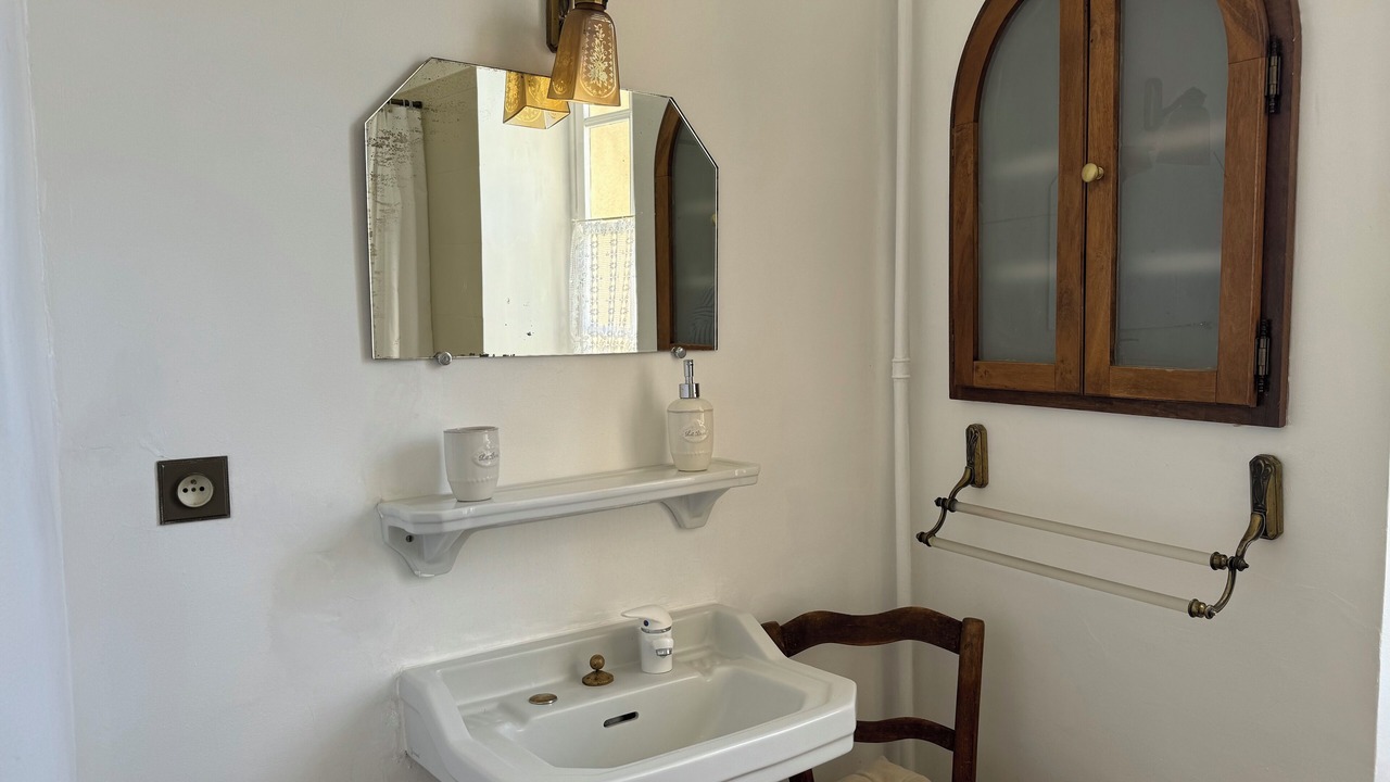 Photo of Bathroom in Le Puy-Sainte-Reparade
