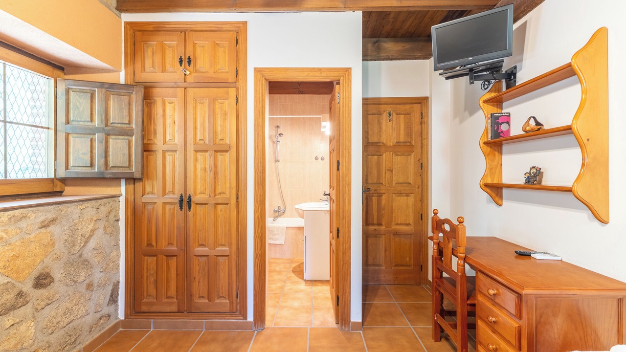 Photo of Bedroom in Candeleda