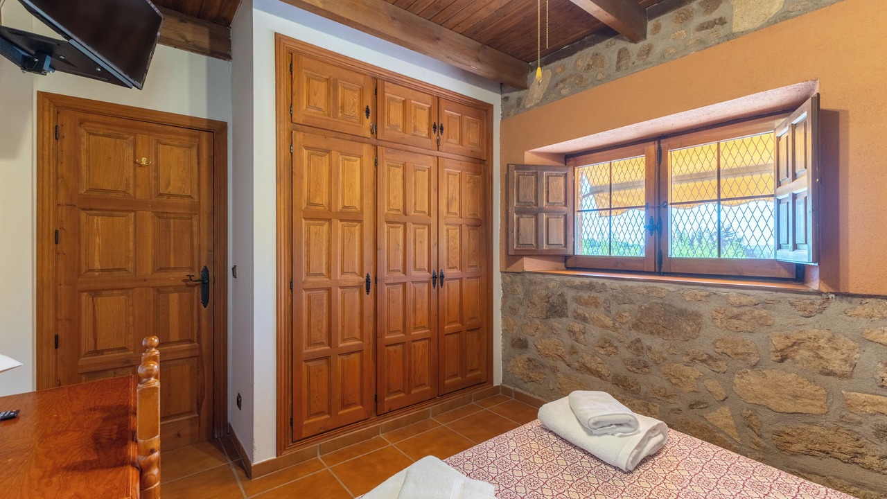 Photo of Bedroom in Candeleda