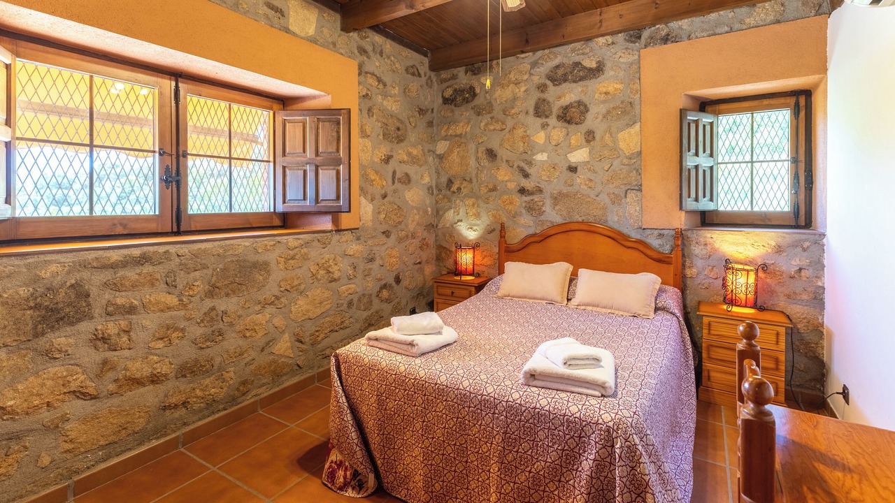 Photo of Bedroom in Candeleda
