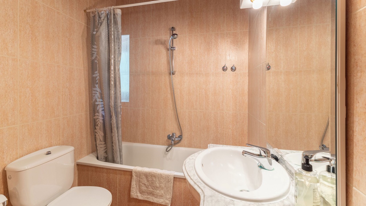 Photo of Bathroom in Candeleda