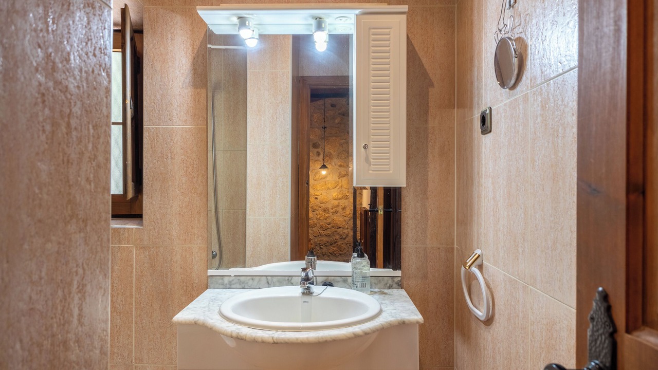 Photo of Bathroom in Candeleda