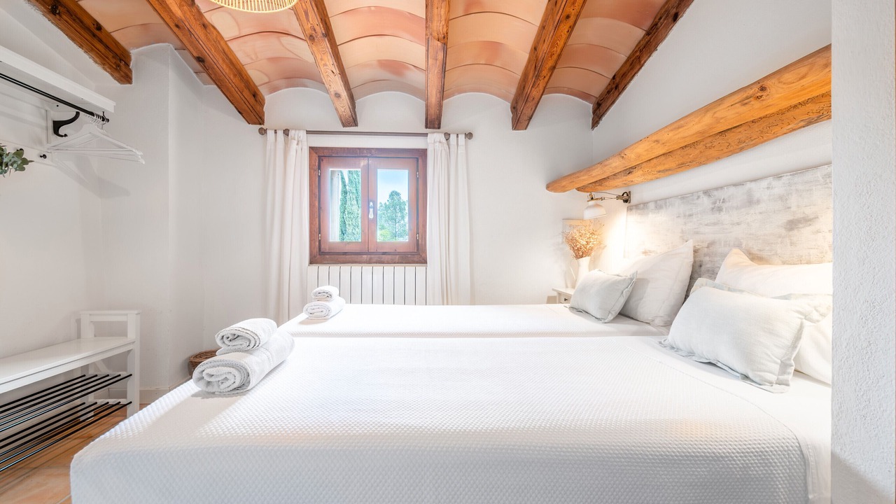Photo of Bedroom in Establiments