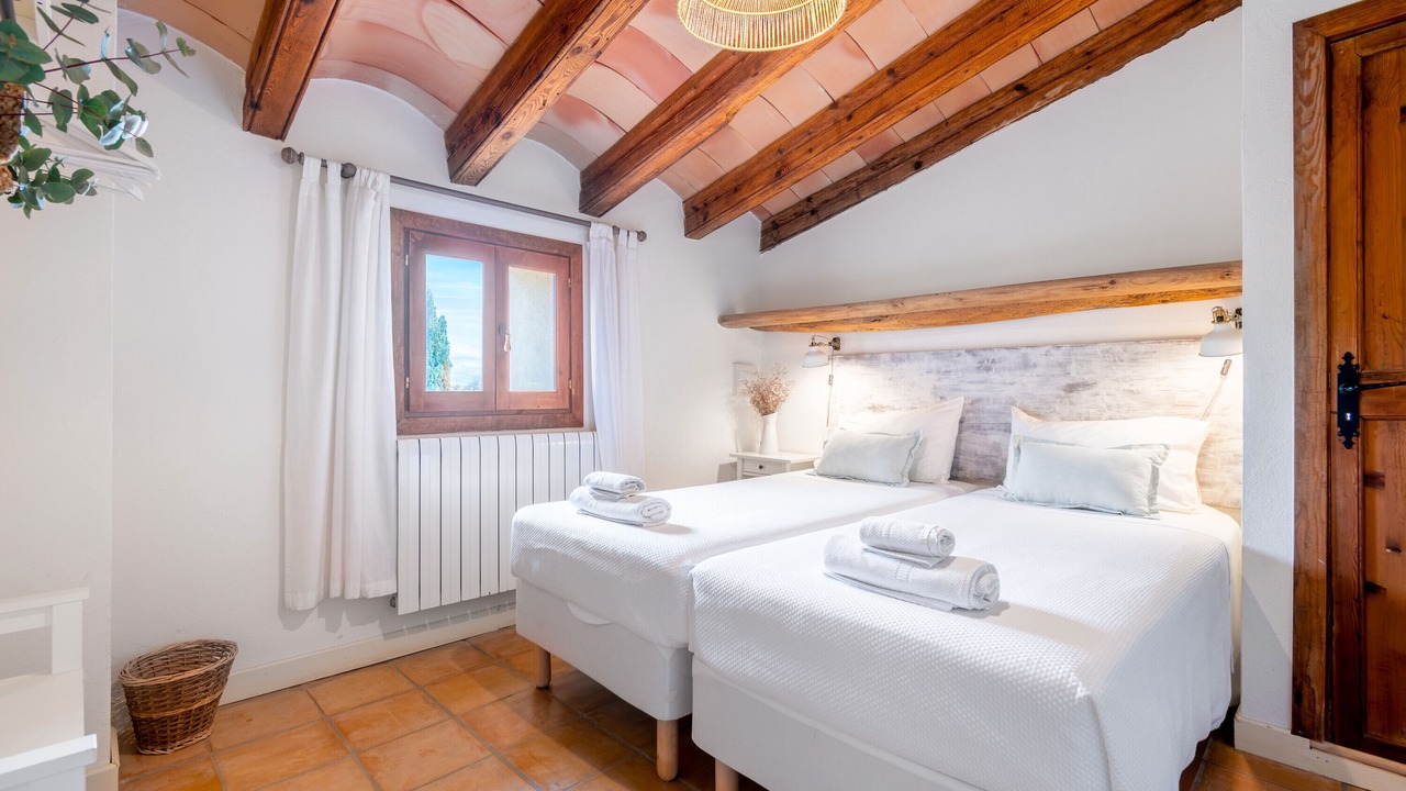 Photo of Bedroom in Establiments