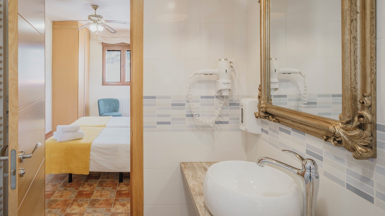 Photo of Bathroom in Villanueva de Avila