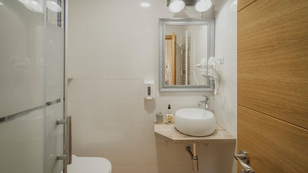 Photo of Bathroom in Villanueva de Avila