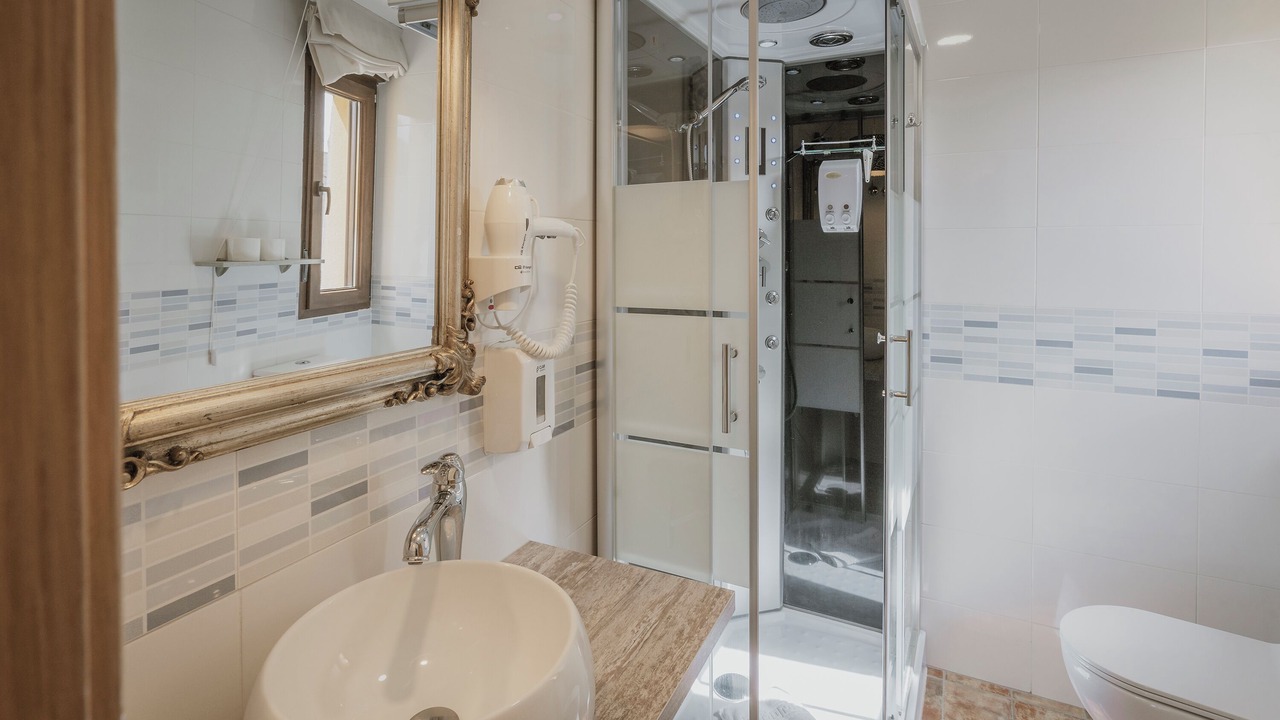 Photo of Bathroom in Villanueva de Avila
