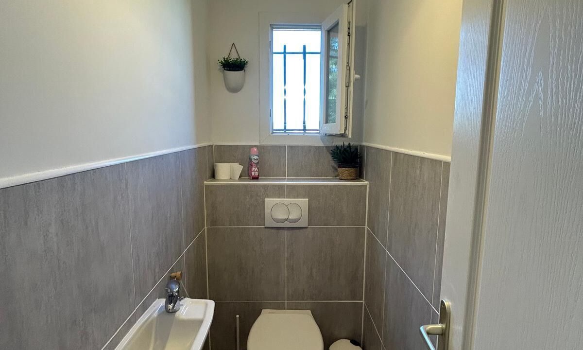 Photo of Bathroom in Saint-Julien-de-Peyrolas