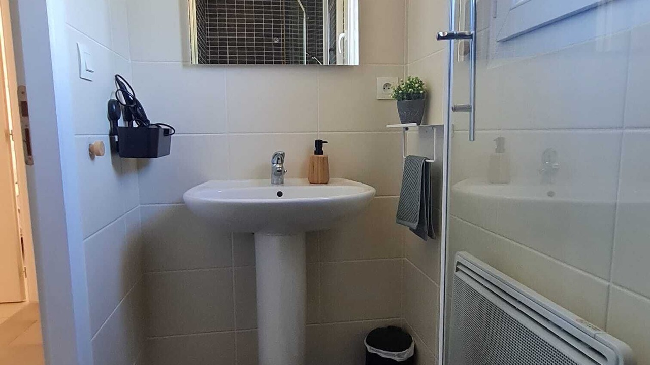Photo of Bathroom in Saint-Julien-de-Peyrolas