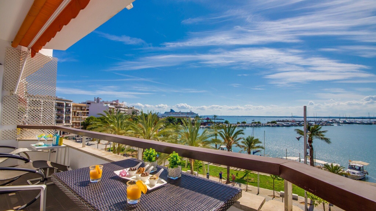 Photo of Patio Balcony in Alcanada