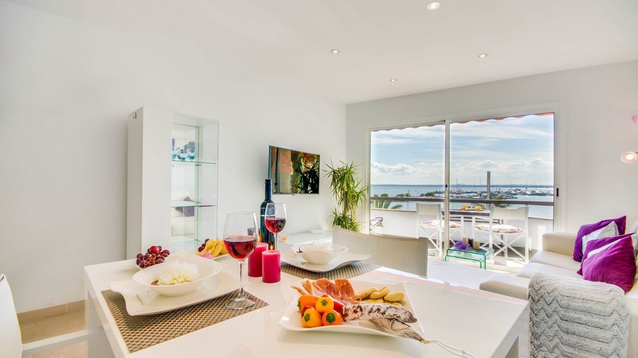 Photo of Livingroom in Alcanada
