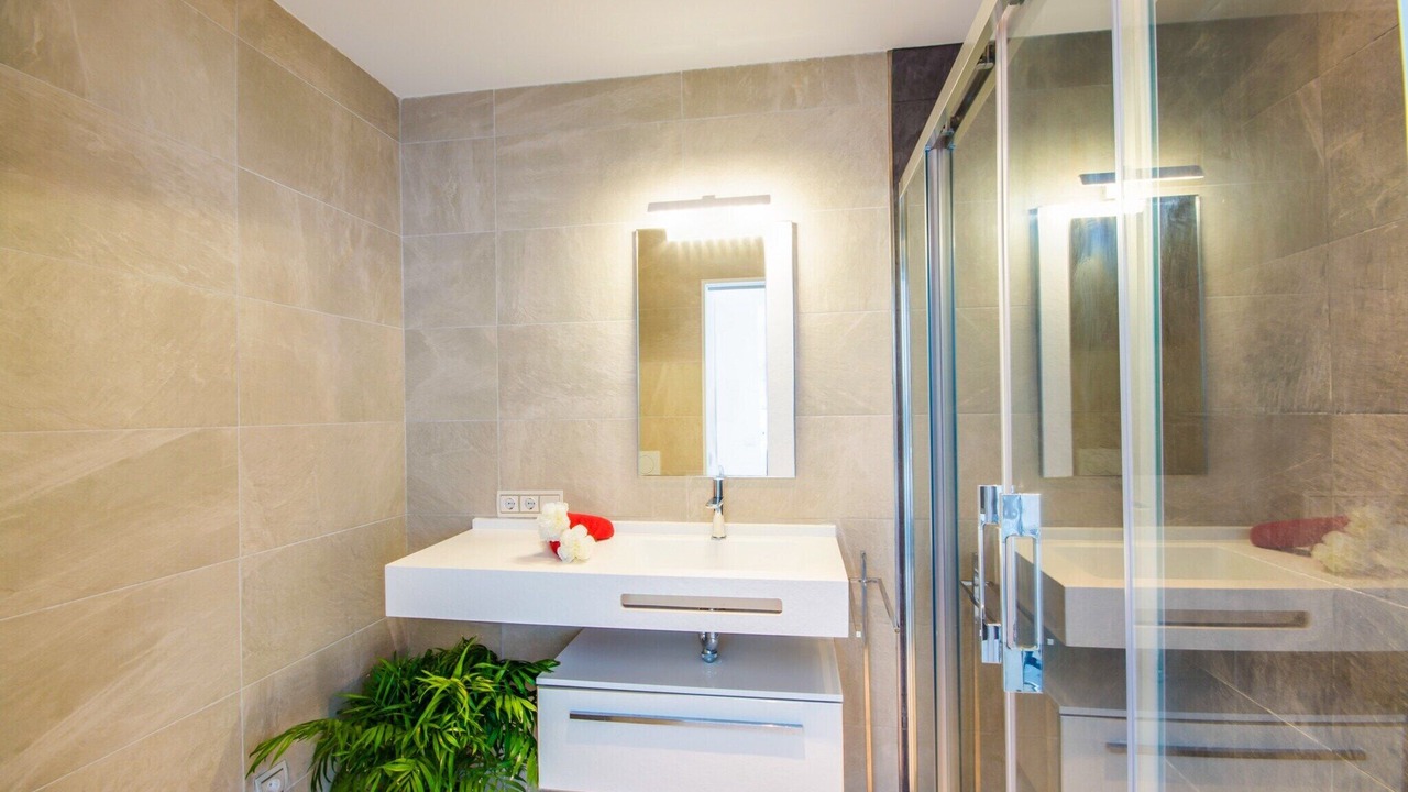 Photo of Bathroom in Alcanada