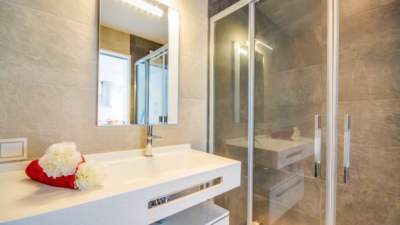 Photo of Bathroom in Alcanada