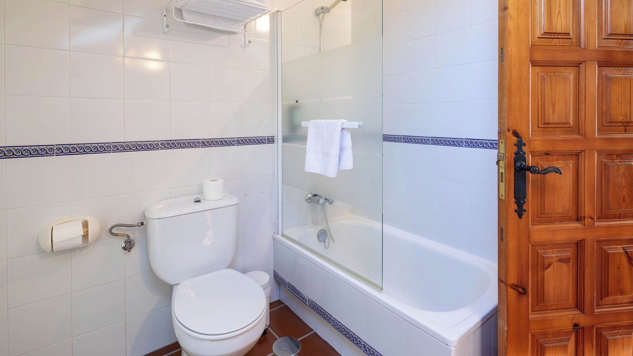 Photo of Bathroom in Tui