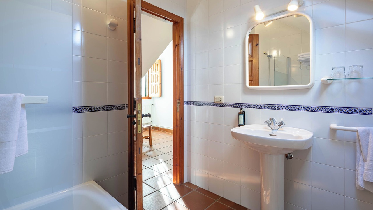 Photo of Bathroom in Tui