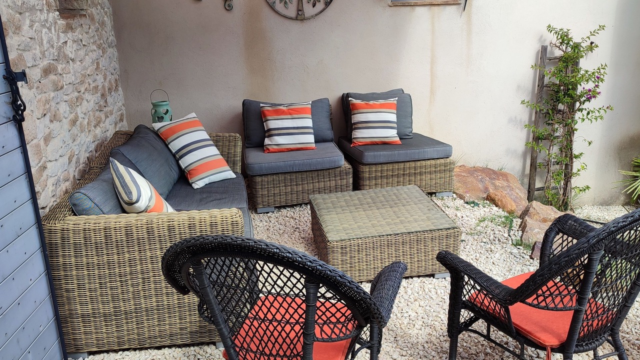 Photo of Patio Balcony in La Capelle-et-Masmolene