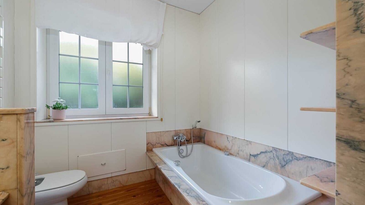 Photo of Bathroom in Baiona Old Town