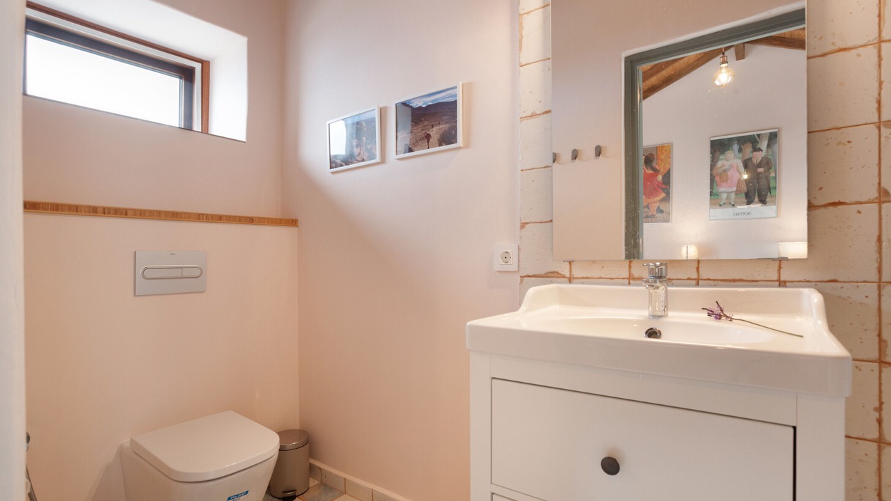Photo of Bathroom in Taucho