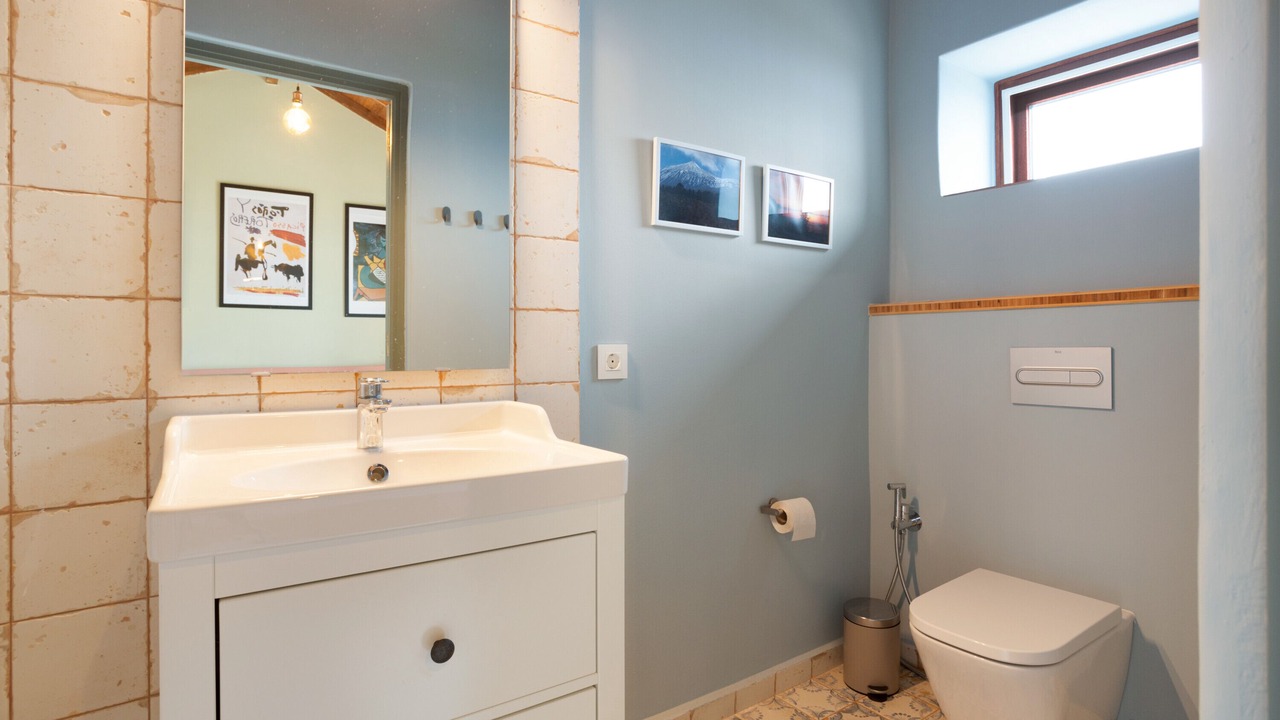 Photo of Bathroom in Taucho