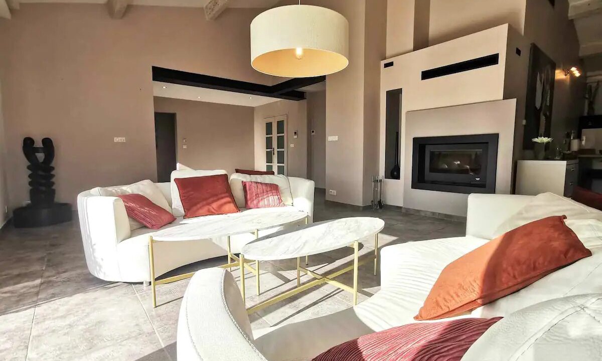 Photo of Livingroom in Saint-Chamas