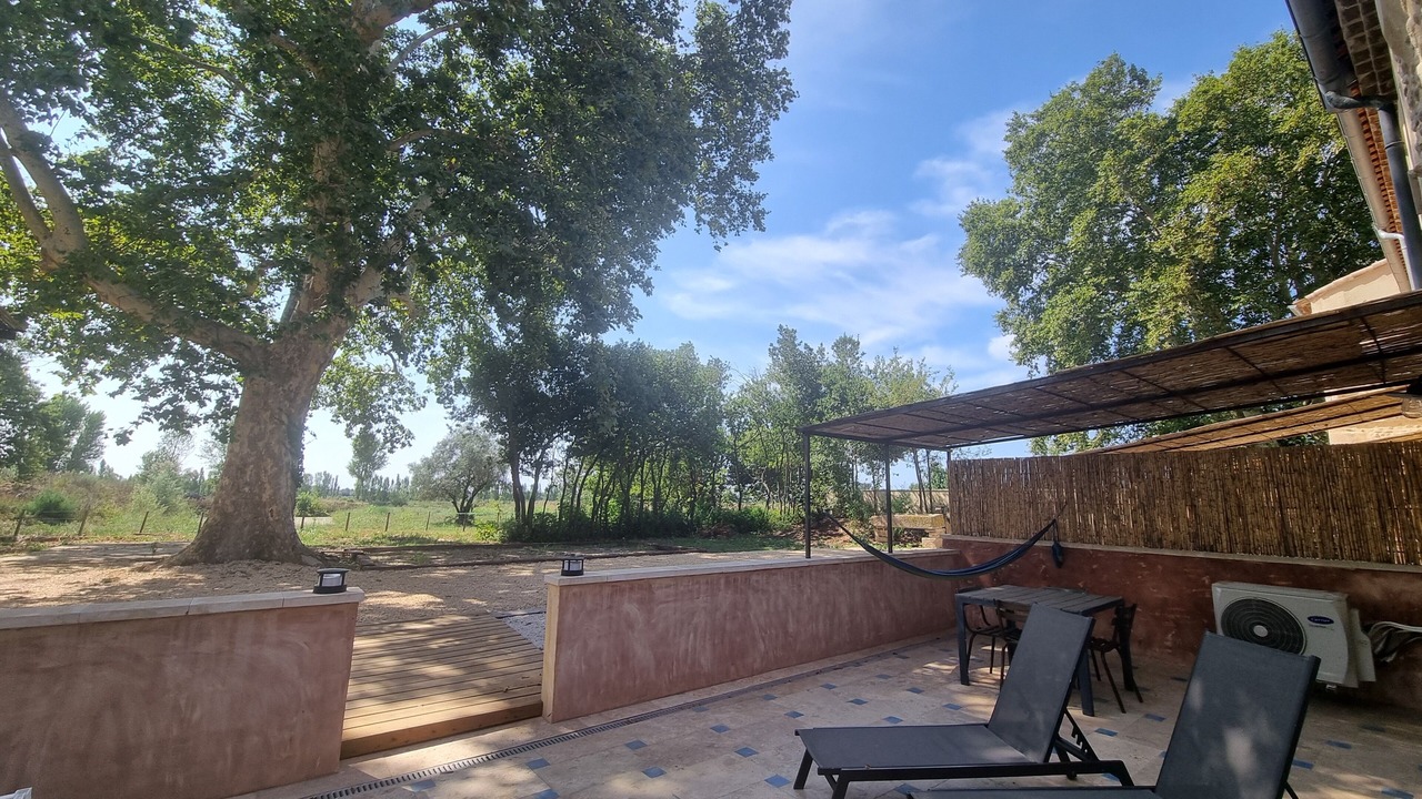 Photo of Outdoor in Arles