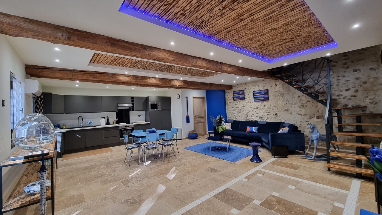 Photo of Livingroom in Arles