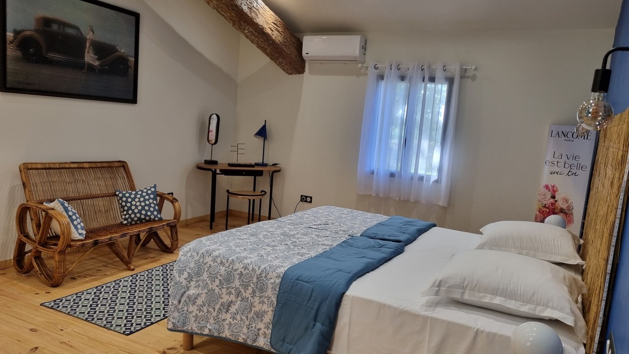 Photo of Bedroom in Arles