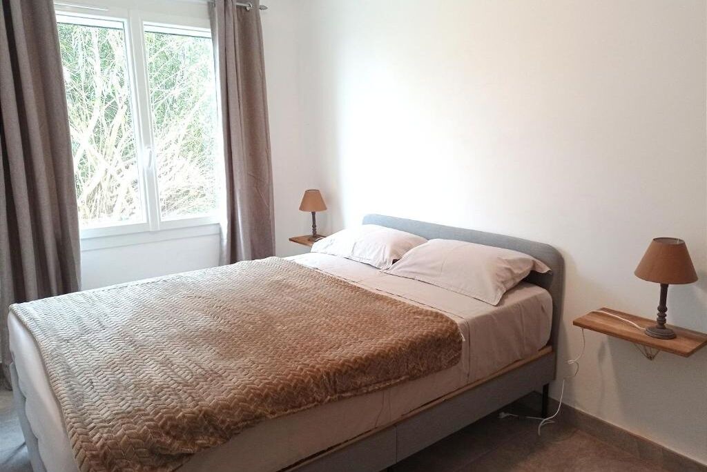 Photo of Bedroom in Le Sambuc