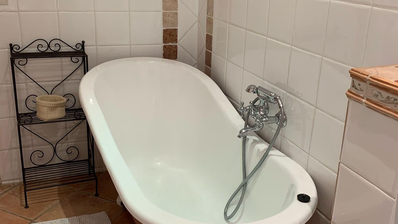 Photo of Bathroom in Chateaurenard