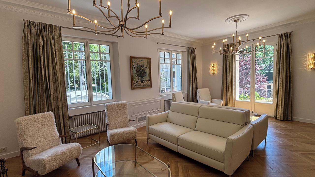 Photo of Livingroom in Couronne Urbaine