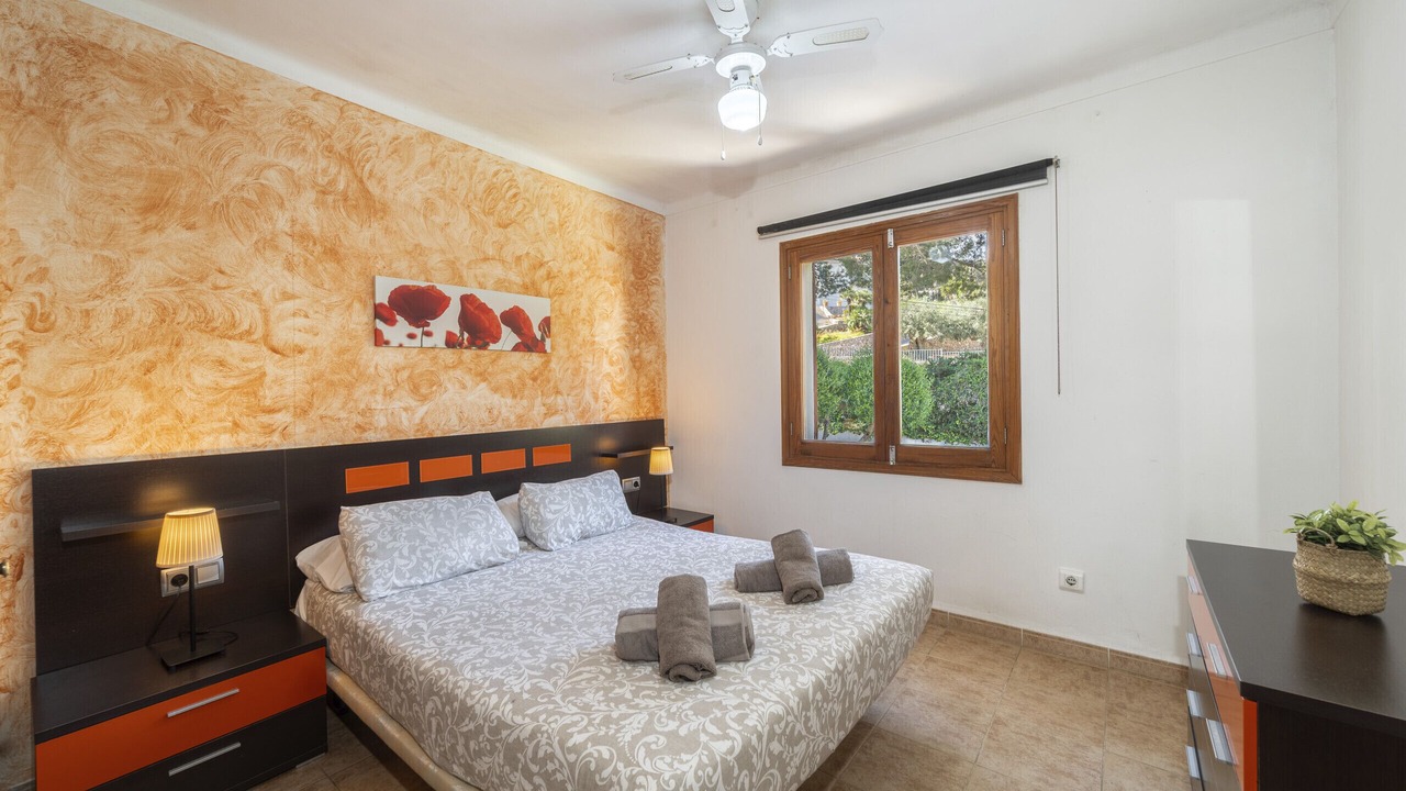 Photo of Bedroom in Alcanada