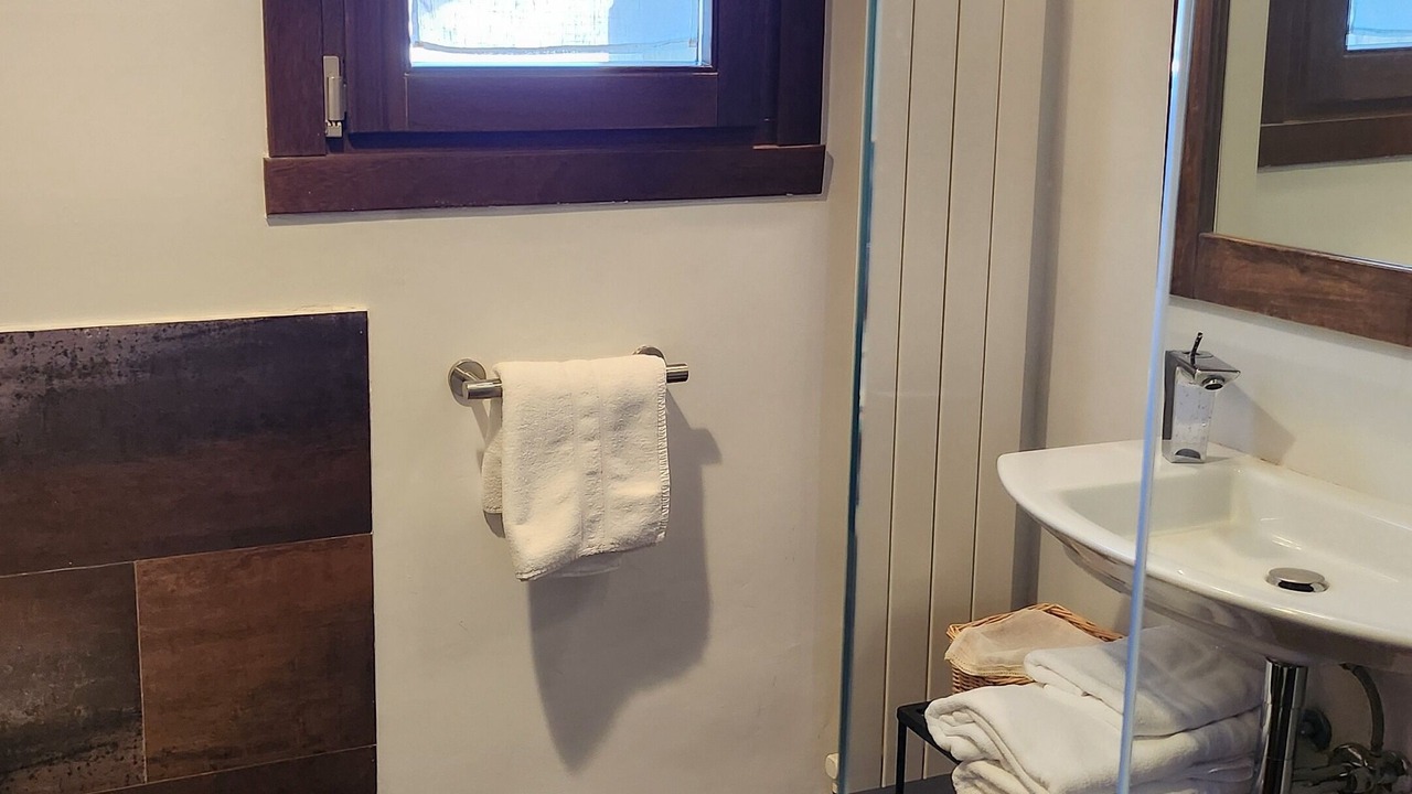 Photo of Bathroom in Canicosa