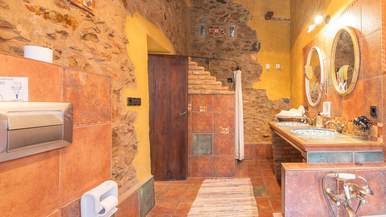 Photo of Bathroom in Zalamea la Real