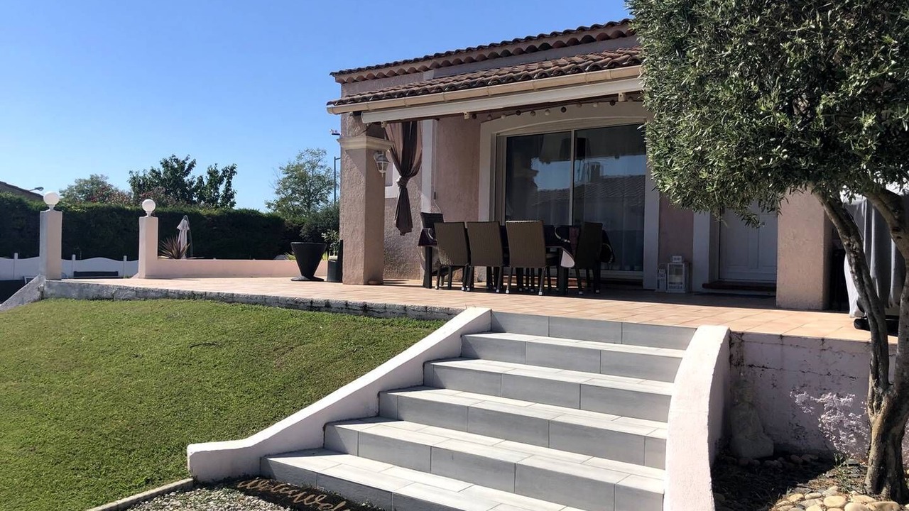 Photo of Patio Balcony in Salon-de-Provence
