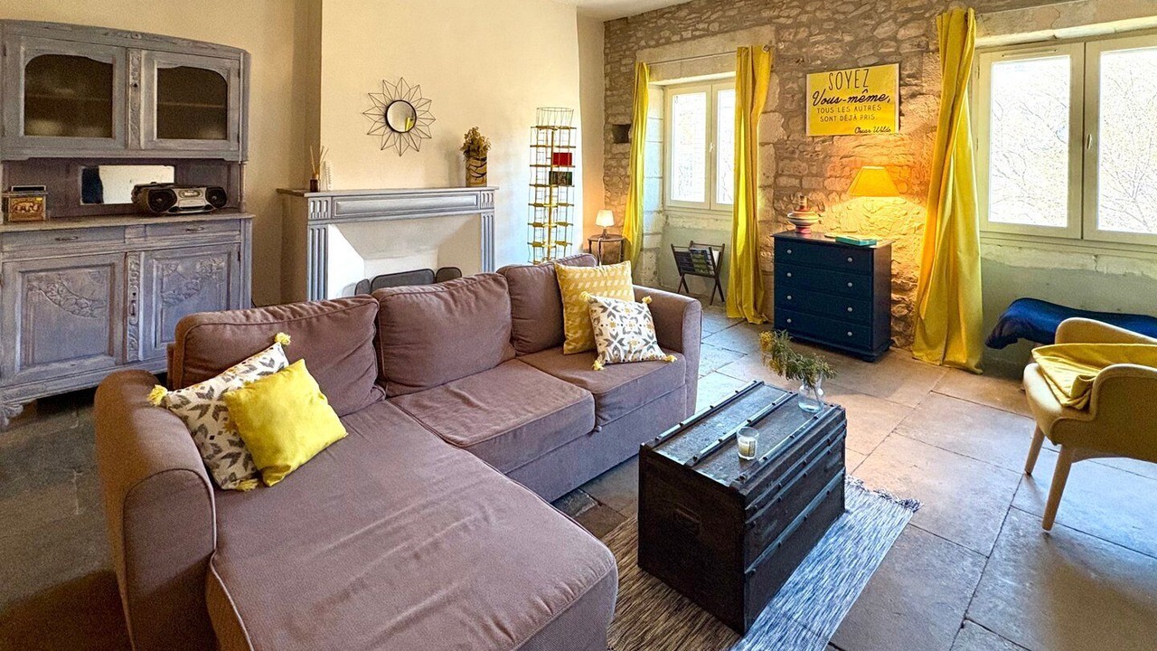 Photo of Livingroom in Quartier Administrations